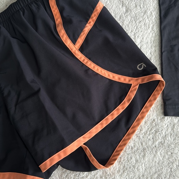 Running set - Picture 2 of 3